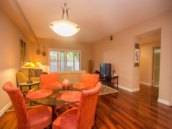 Palm Springs Home 984072