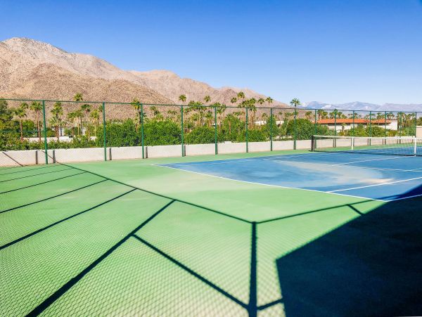 Palm Springs Home 984072