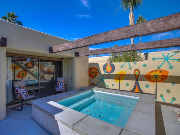 Palm Springs Home 984073