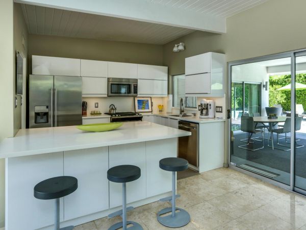 Palm Springs Home 984075