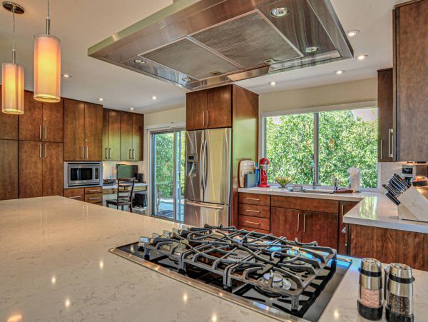 Palm Springs Home 984076
