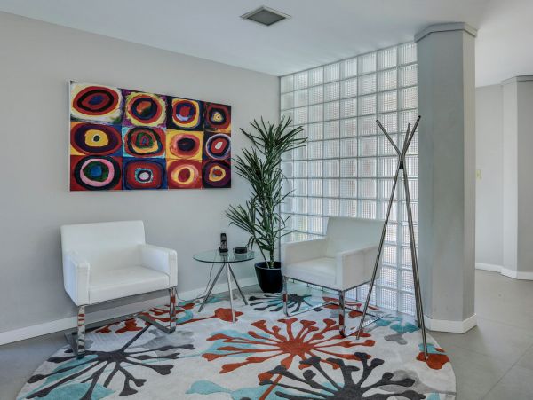 Palm Springs Home 984077