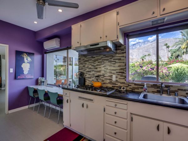 Palm Springs Home 984077
