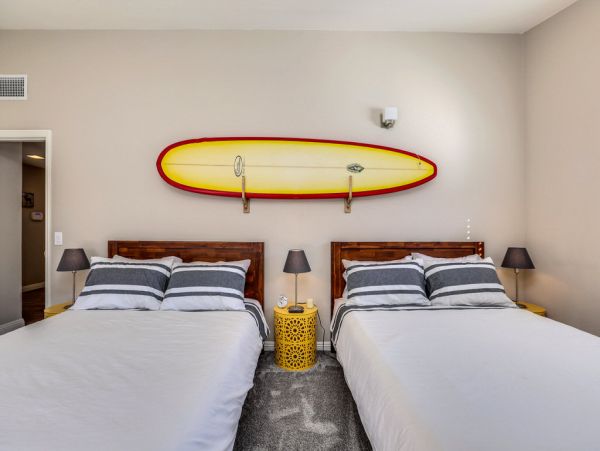 Palm Springs Home 984079