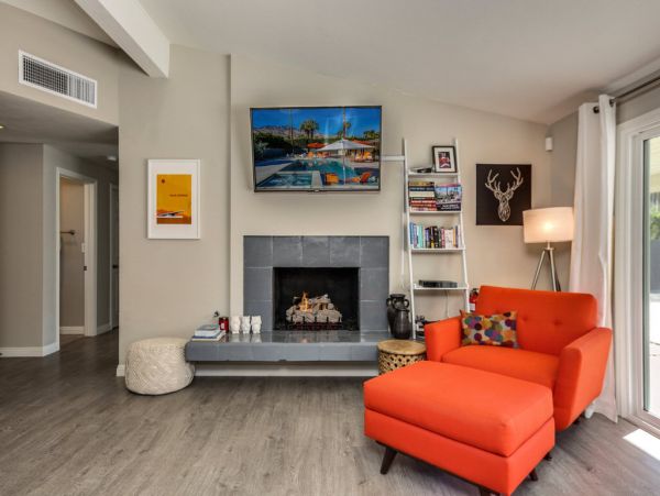 Palm Springs Home 984079