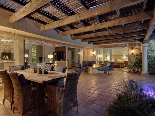 Palm Springs Home 984080