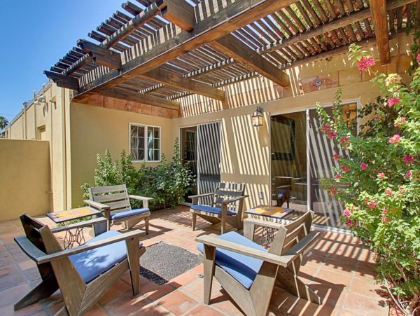 Palm Springs Home 984080