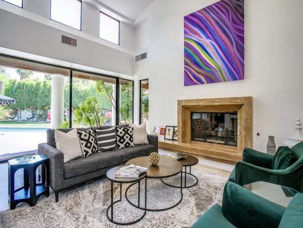 Palm Springs Home 984082