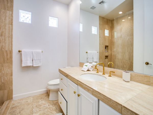 Palm Springs Home 984082