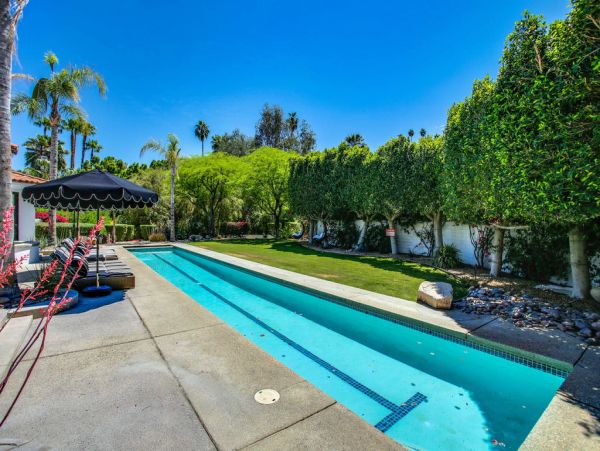 Palm Springs Home 984082