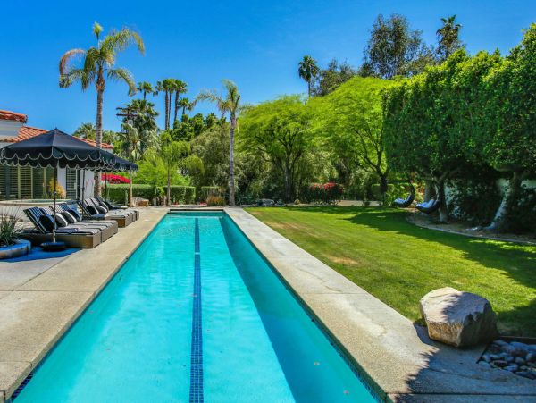 Palm Springs Home 984082