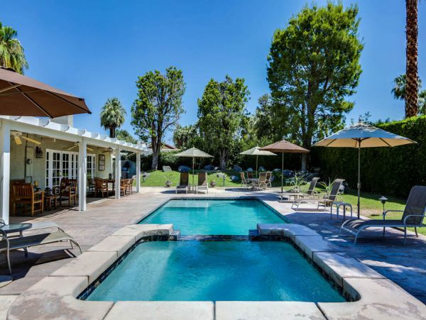 Palm Springs Home 984083