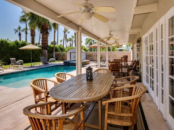 Palm Springs Home 984083