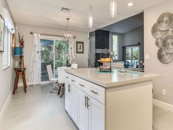 Palm Springs Home 984084