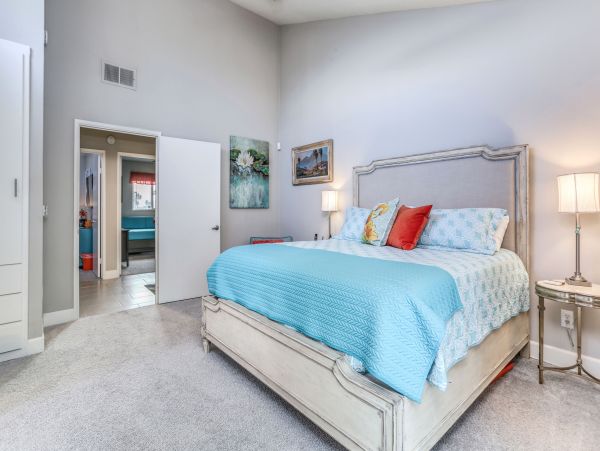 Palm Springs Home 984084
