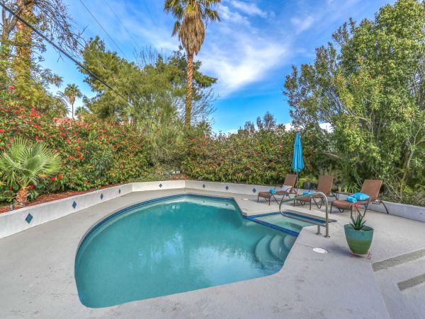 Palm Springs Home 984084