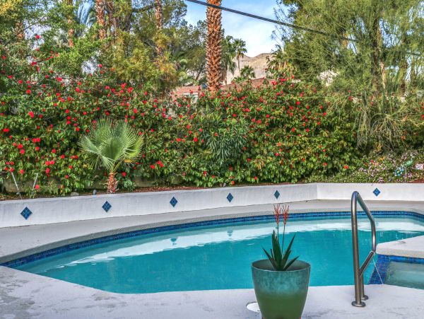 Palm Springs Home 984084