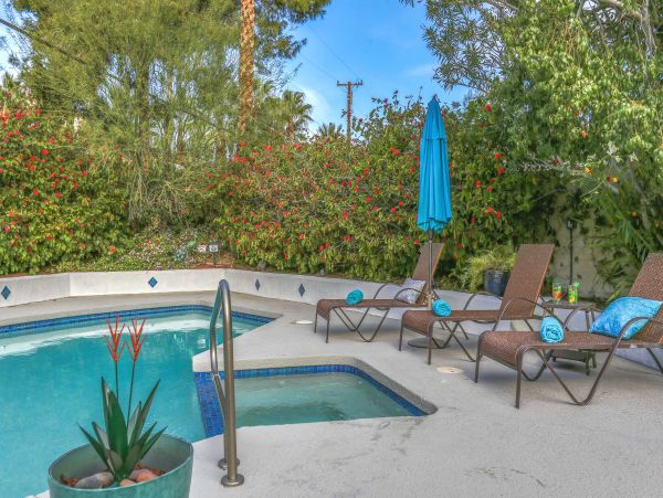 Palm Springs Home 984084