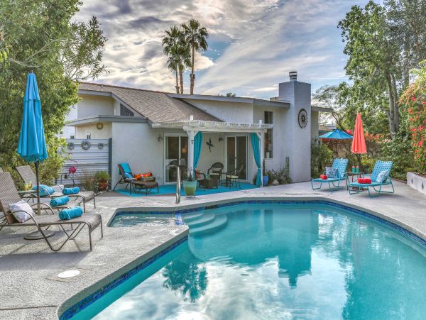 Palm Springs Home 984084