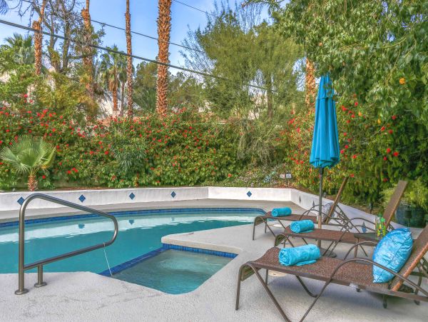 Palm Springs Home 984084
