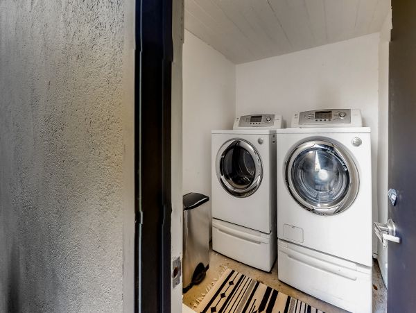 Palm Springs Home 984085