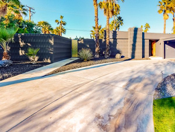 Palm Springs Home 984085
