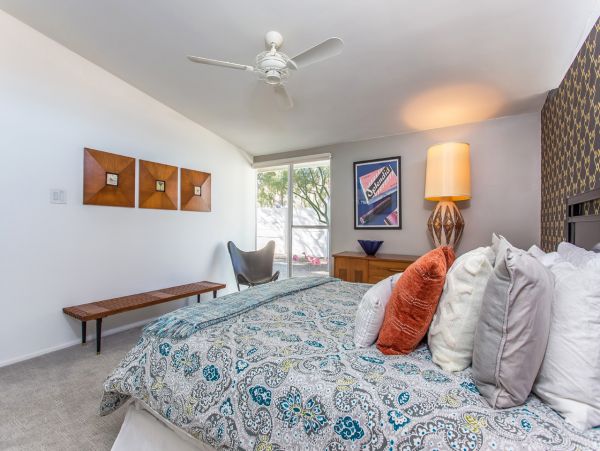 Palm Springs Home 984086