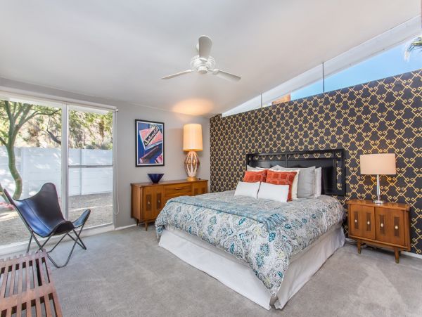 Palm Springs Home 984086