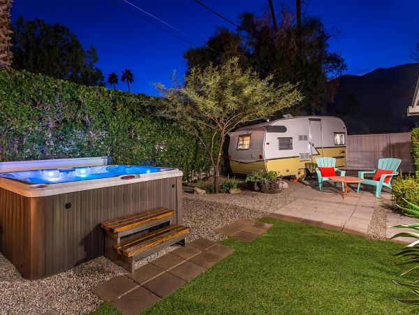 Palm Springs Home 984086