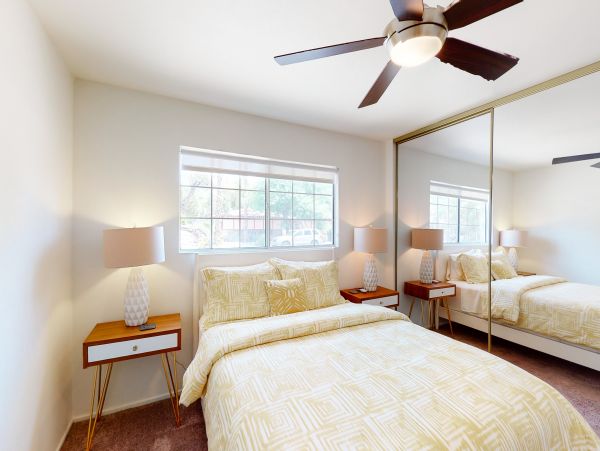 Palm Springs Home 984087