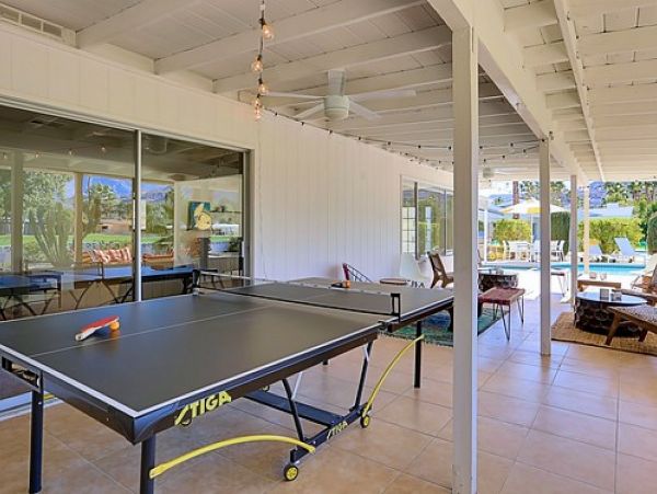 Palm Springs Home 984087