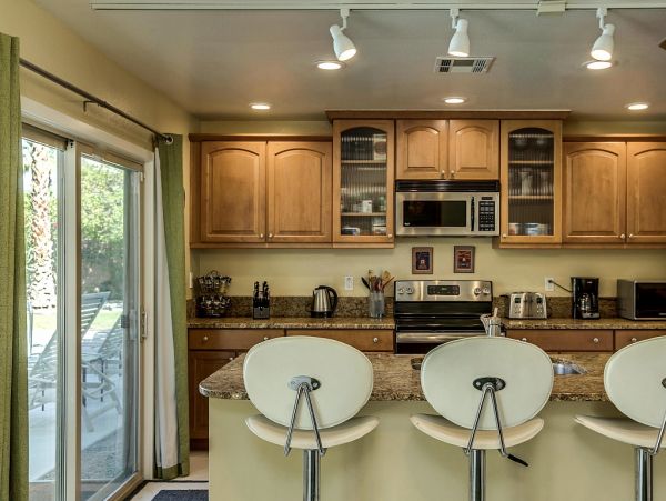 Palm Springs Home 984088