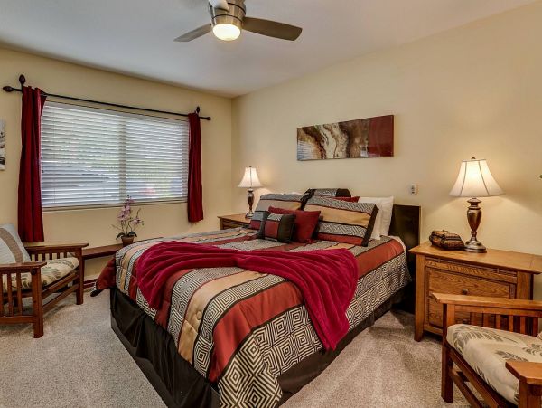 Palm Springs Home 984088