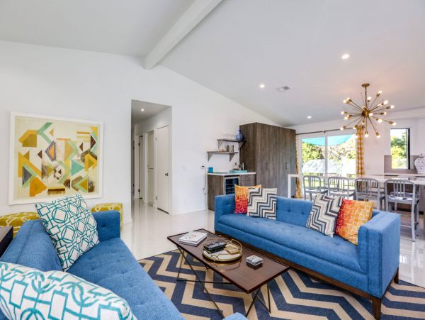 Palm Springs Home 984089