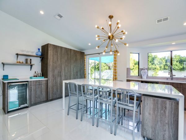 Palm Springs Home 984089