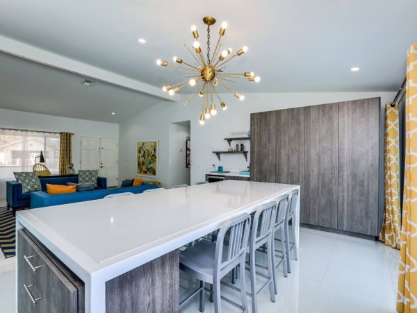 Palm Springs Home 984089