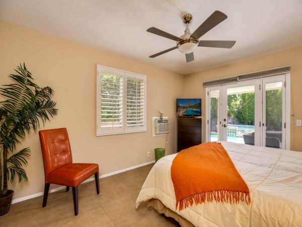 Palm Springs Home 984090