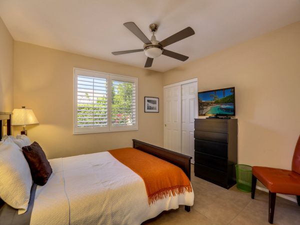 Palm Springs Home 984090