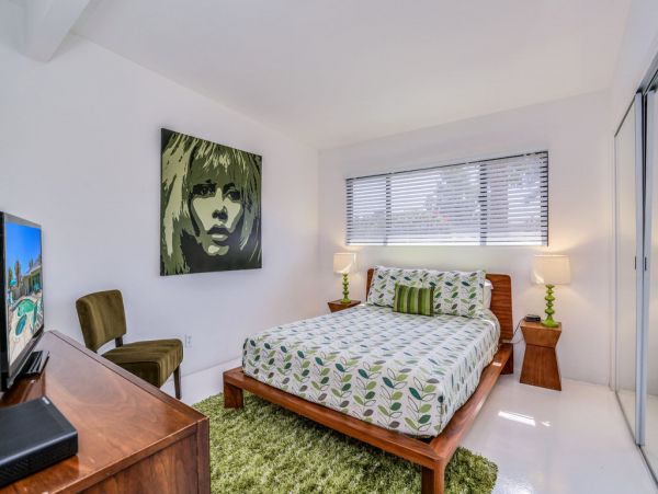 Palm Springs Home 984091