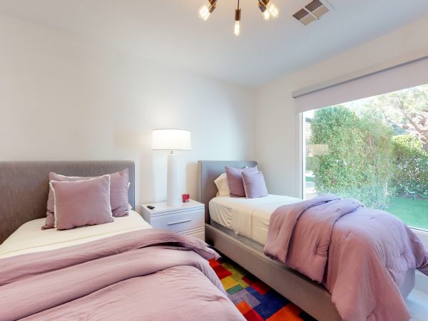 Palm Springs 4 Bedroom Pool Home Sleeps 8