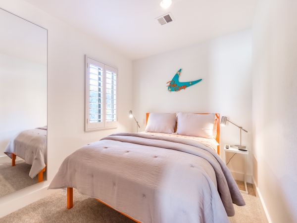 Palm Springs 4 Bedroom Pool Home Sleeps 8