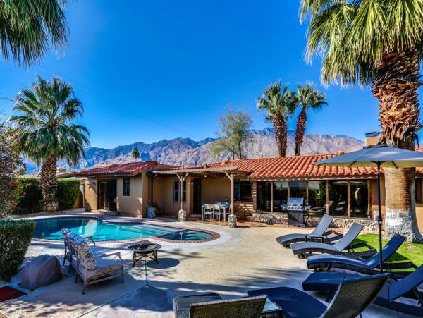 Palm Springs Home 984093