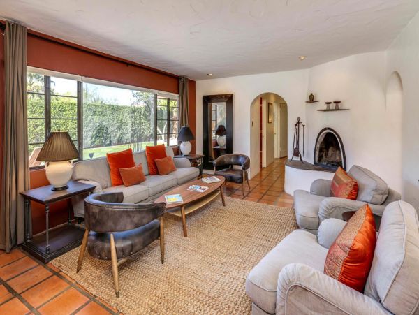 Palm Springs Home 984093