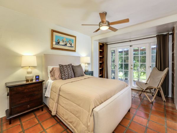 Palm Springs Home 984093