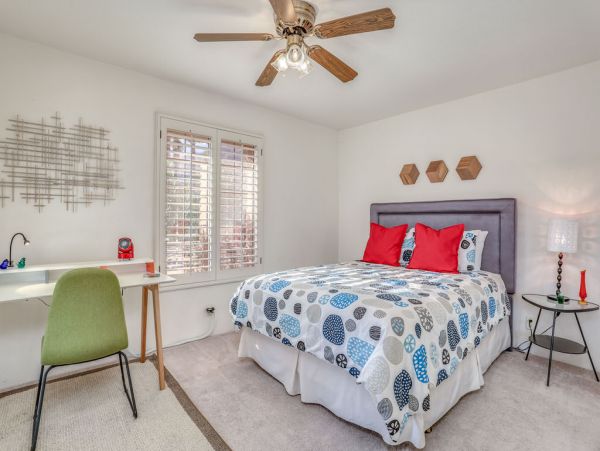 Palm Springs Home 984094