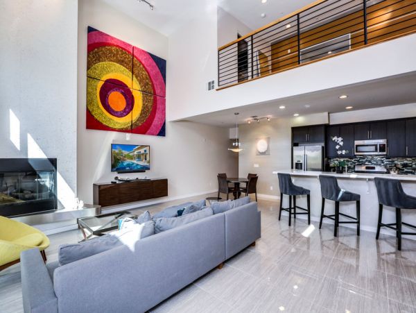 Palm Springs Home 984095