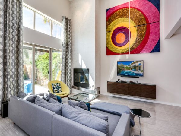 Palm Springs Home 984095