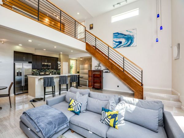 Palm Springs Home 984095