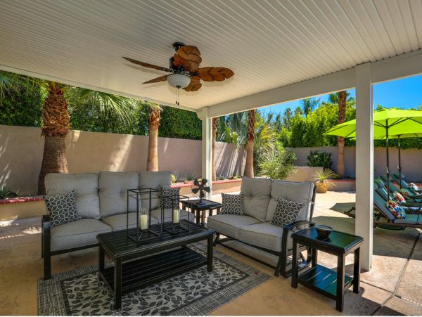 Palm Springs Home 984096