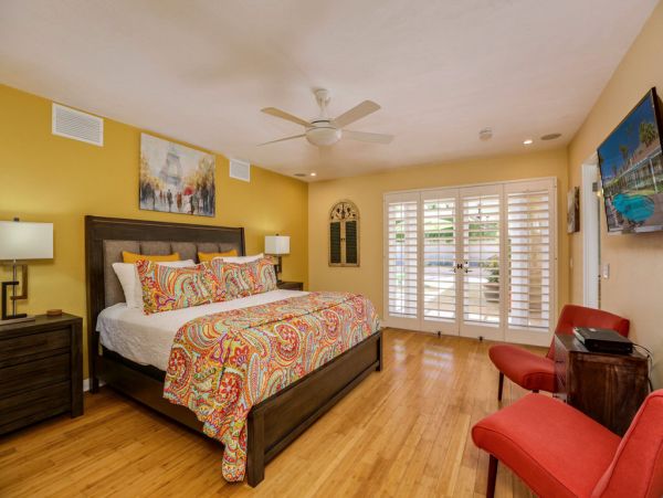 Palm Springs Home 984096
